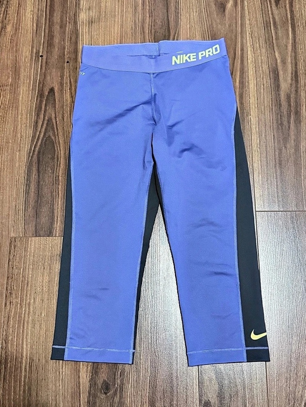 Nike Pro Dri-FIT Mid-Rise Crop Leggings Blue & Gray size Medium